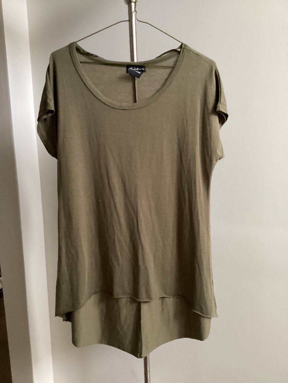 Olive hi-low hem t-shirt